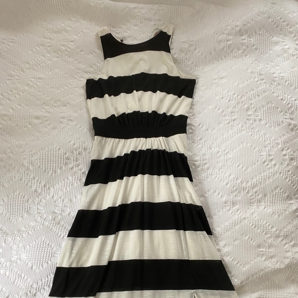 Black and white maxi dress